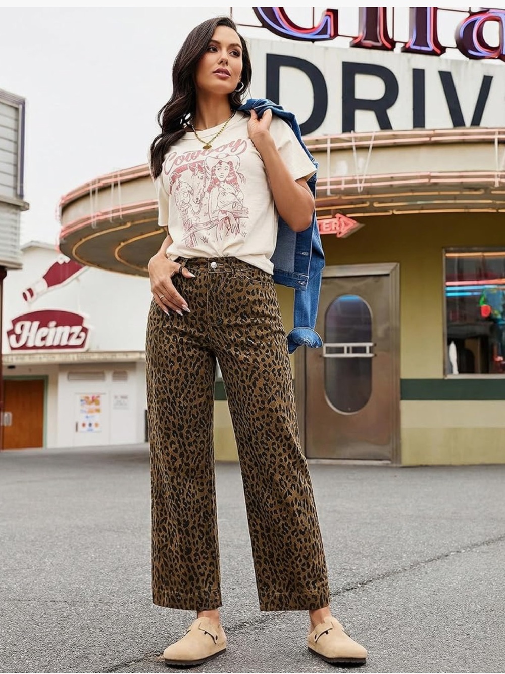 Leopard print high waisted wide leg jeans size 28 medium